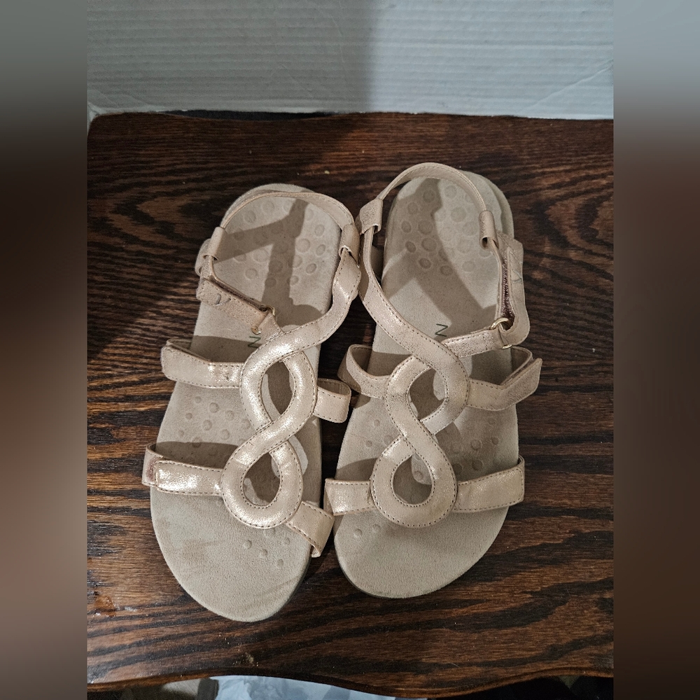 Vionics Sandals Great Condition Size 7 (Bin12) - Picture 4 of 6